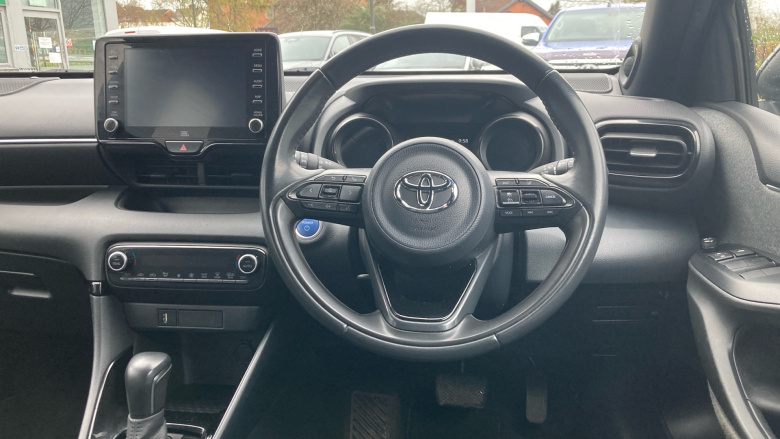 Toyota Yaris 1.5 Hybrid Dynamic 5dr CVT Hybrid Hatchback